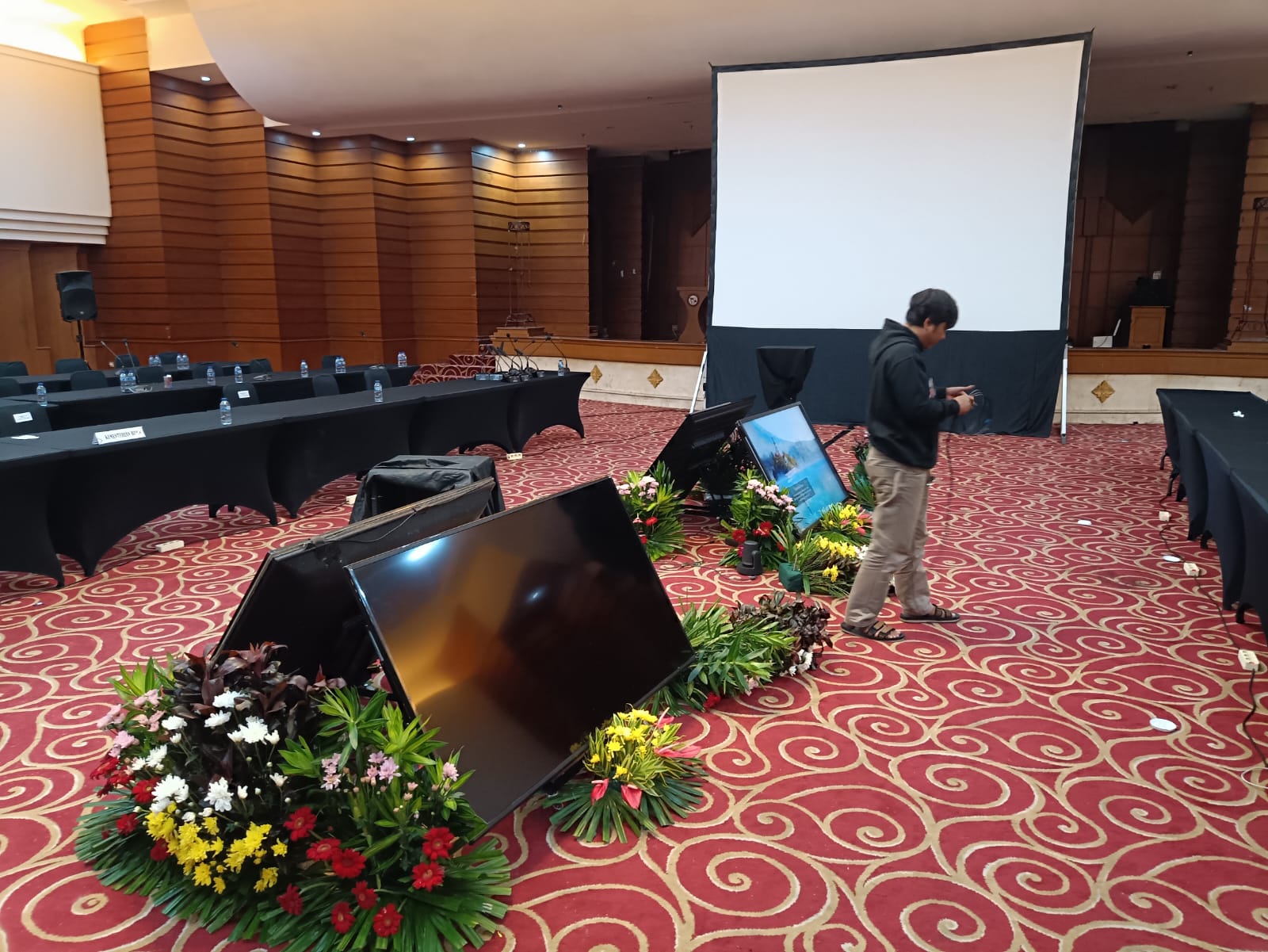 Sewa TV LED Plasma
