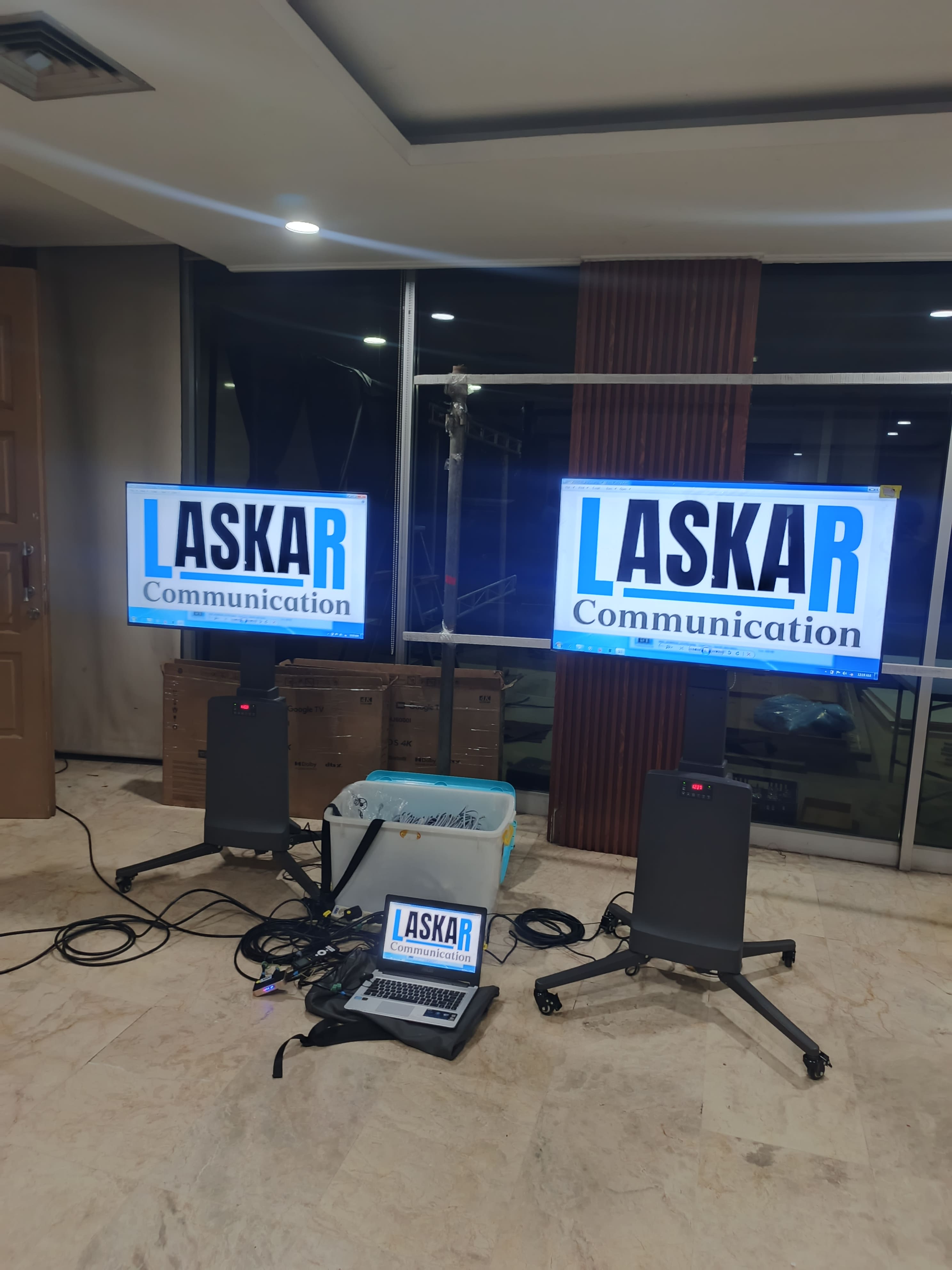 Sewa TV LED 86 Inch